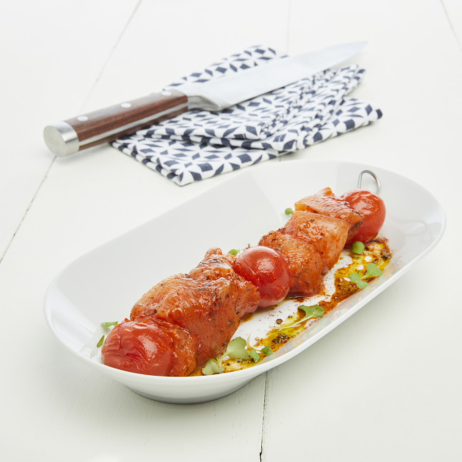 Brochette poulet mariné provençale avec tomate cerise 